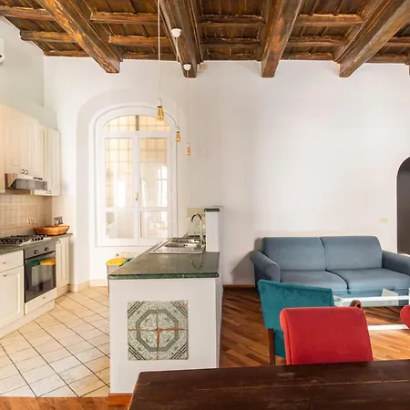 Trastevere Charming By Romeloft *